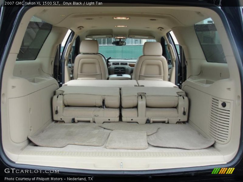  2007 Yukon XL 1500 SLT Trunk