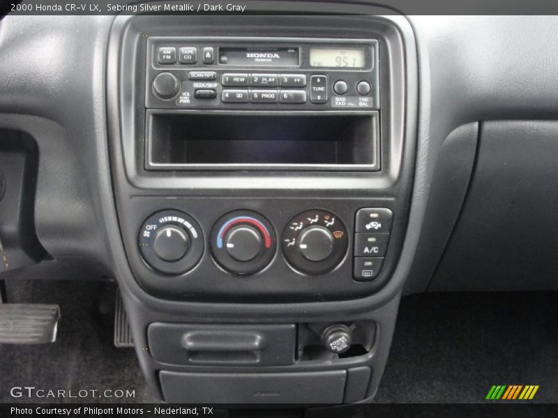 Controls of 2000 CR-V LX