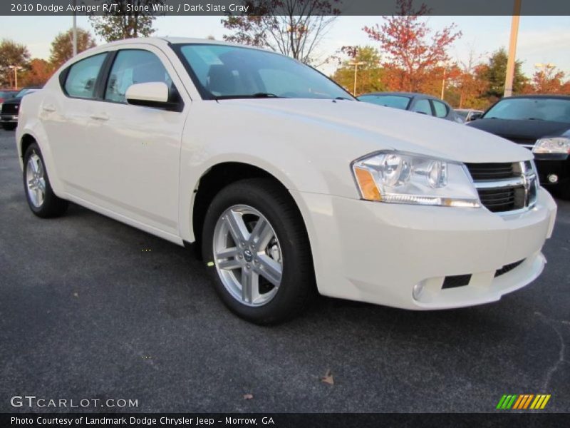 Front 3/4 View of 2010 Avenger R/T