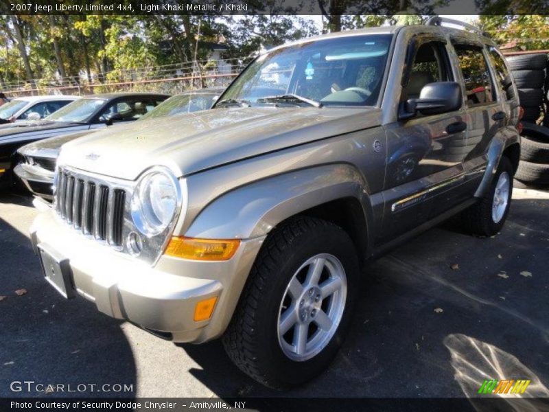 Light Khaki Metallic / Khaki 2007 Jeep Liberty Limited 4x4