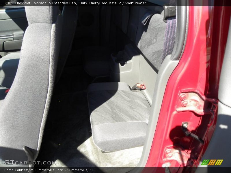 Dark Cherry Red Metallic / Sport Pewter 2005 Chevrolet Colorado LS Extended Cab