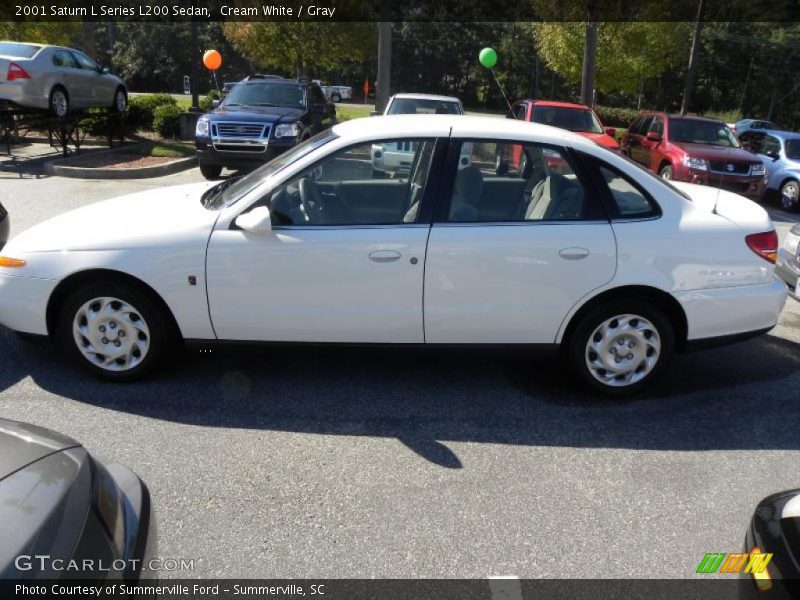 Cream White / Gray 2001 Saturn L Series L200 Sedan