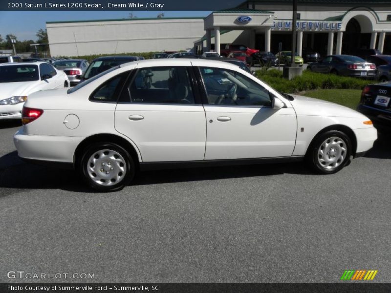 Cream White / Gray 2001 Saturn L Series L200 Sedan