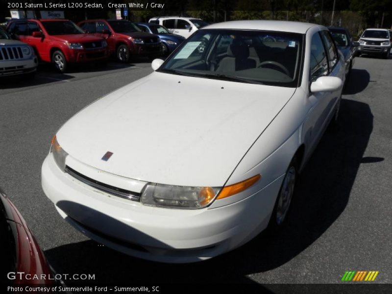 Cream White / Gray 2001 Saturn L Series L200 Sedan