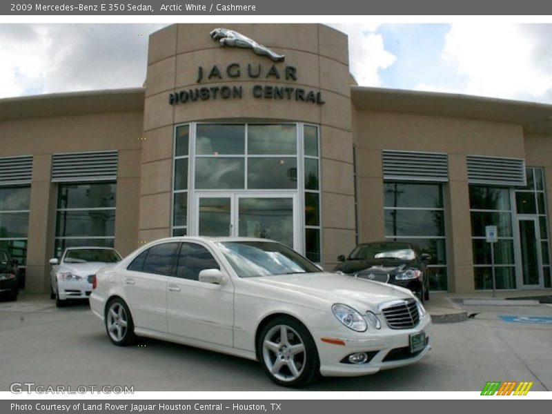 Arctic White / Cashmere 2009 Mercedes-Benz E 350 Sedan