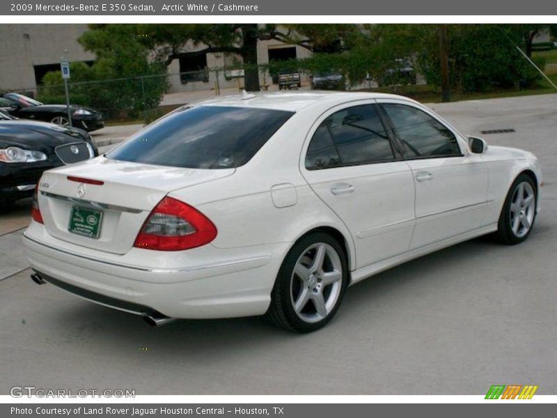 Arctic White / Cashmere 2009 Mercedes-Benz E 350 Sedan