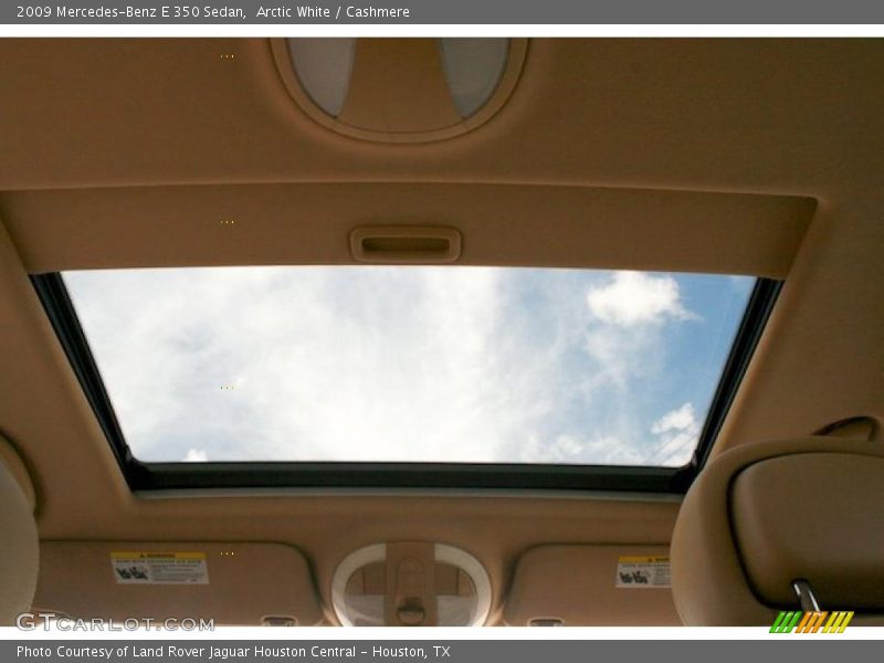 Arctic White / Cashmere 2009 Mercedes-Benz E 350 Sedan
