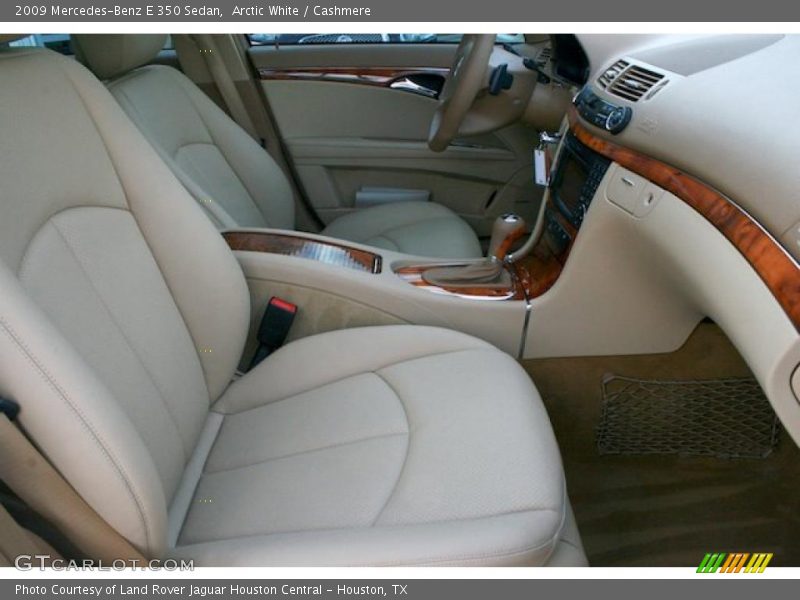 Arctic White / Cashmere 2009 Mercedes-Benz E 350 Sedan