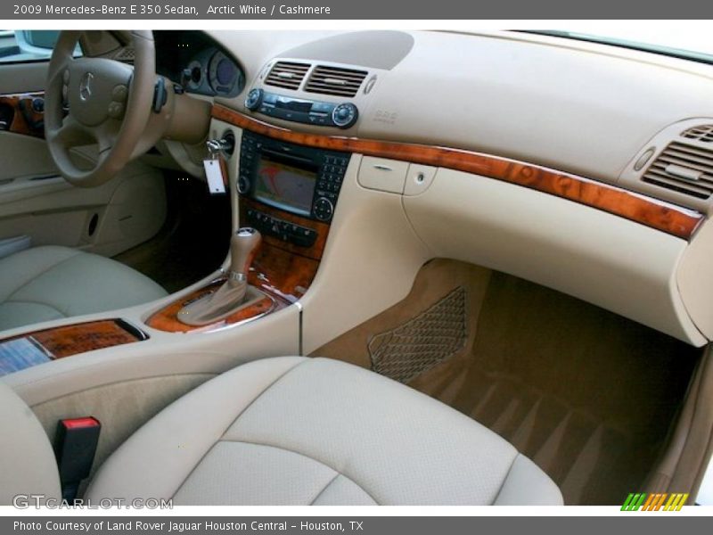 Arctic White / Cashmere 2009 Mercedes-Benz E 350 Sedan