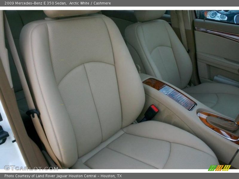 Arctic White / Cashmere 2009 Mercedes-Benz E 350 Sedan