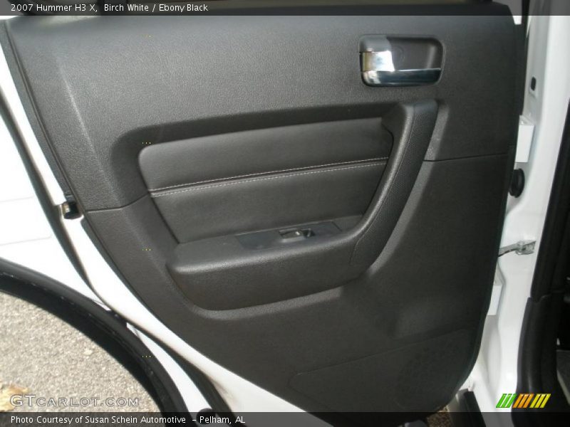 Birch White / Ebony Black 2007 Hummer H3 X