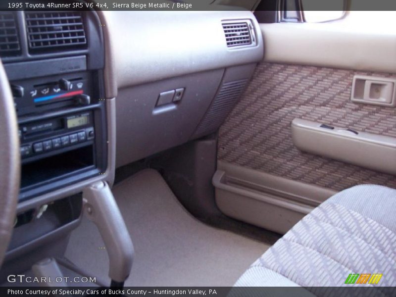 Sierra Beige Metallic / Beige 1995 Toyota 4Runner SR5 V6 4x4