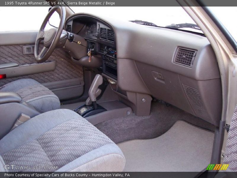 Sierra Beige Metallic / Beige 1995 Toyota 4Runner SR5 V6 4x4