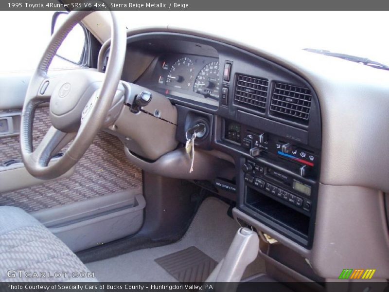 Sierra Beige Metallic / Beige 1995 Toyota 4Runner SR5 V6 4x4