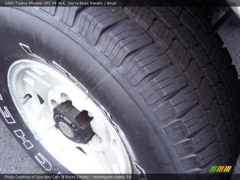 Sierra Beige Metallic / Beige 1995 Toyota 4Runner SR5 V6 4x4