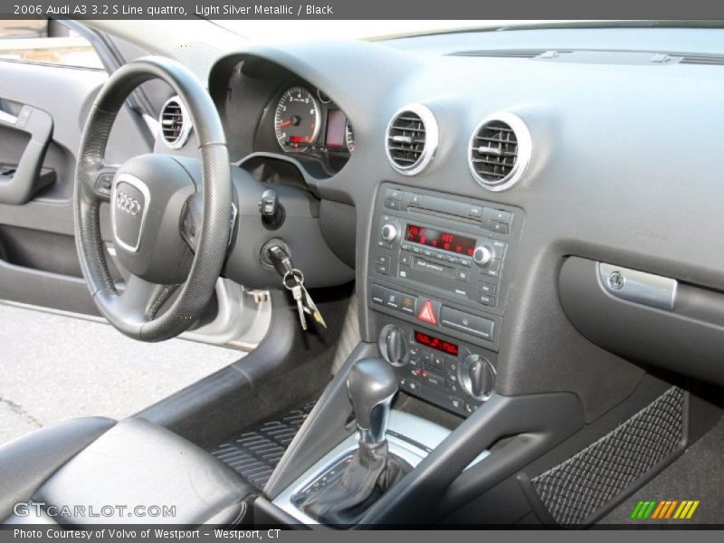 Dashboard of 2006 A3 3.2 S Line quattro
