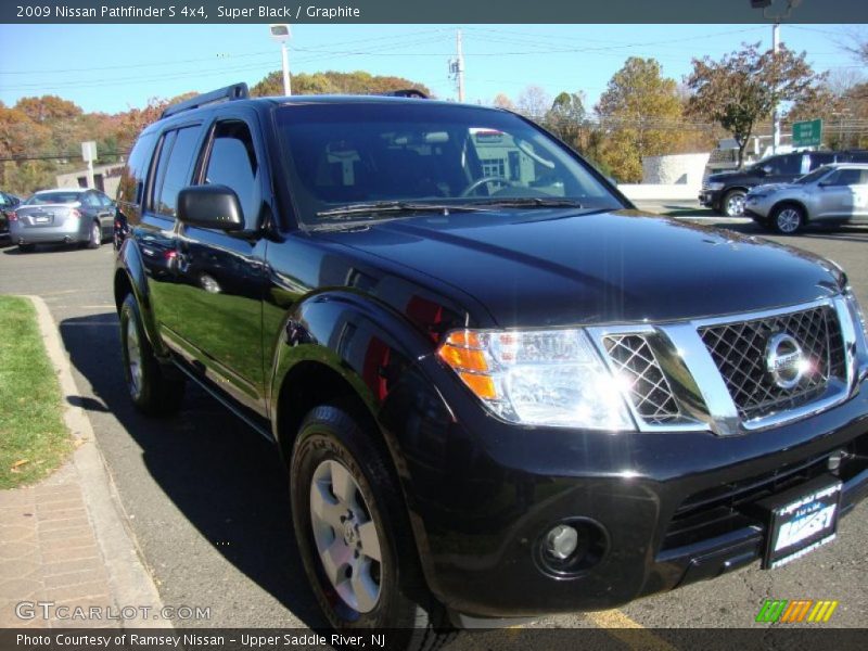 Super Black / Graphite 2009 Nissan Pathfinder S 4x4