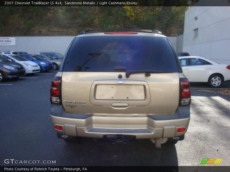 Sandstone Metallic / Light Cashmere/Ebony 2007 Chevrolet TrailBlazer LS 4x4
