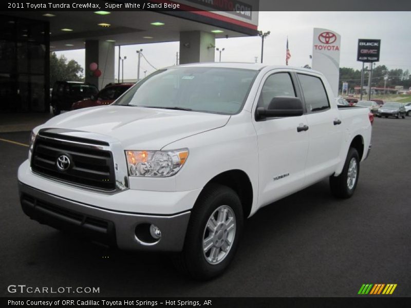Super White / Sand Beige 2011 Toyota Tundra CrewMax