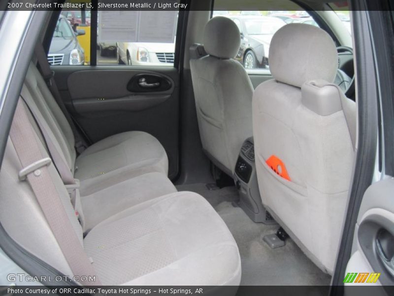  2007 TrailBlazer LS Light Gray Interior