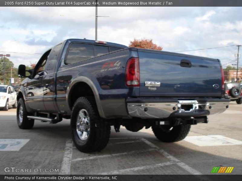 Medium Wedgewood Blue Metallic / Tan 2005 Ford F250 Super Duty Lariat FX4 SuperCab 4x4