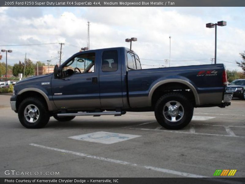 Medium Wedgewood Blue Metallic / Tan 2005 Ford F250 Super Duty Lariat FX4 SuperCab 4x4