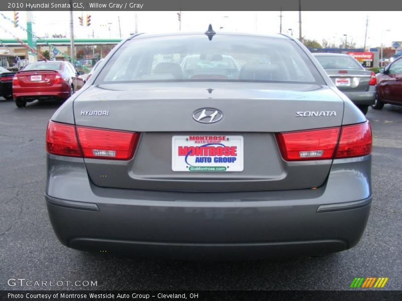 Willow Gray / Gray 2010 Hyundai Sonata GLS