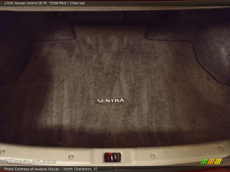  2006 Sentra SE-R Trunk