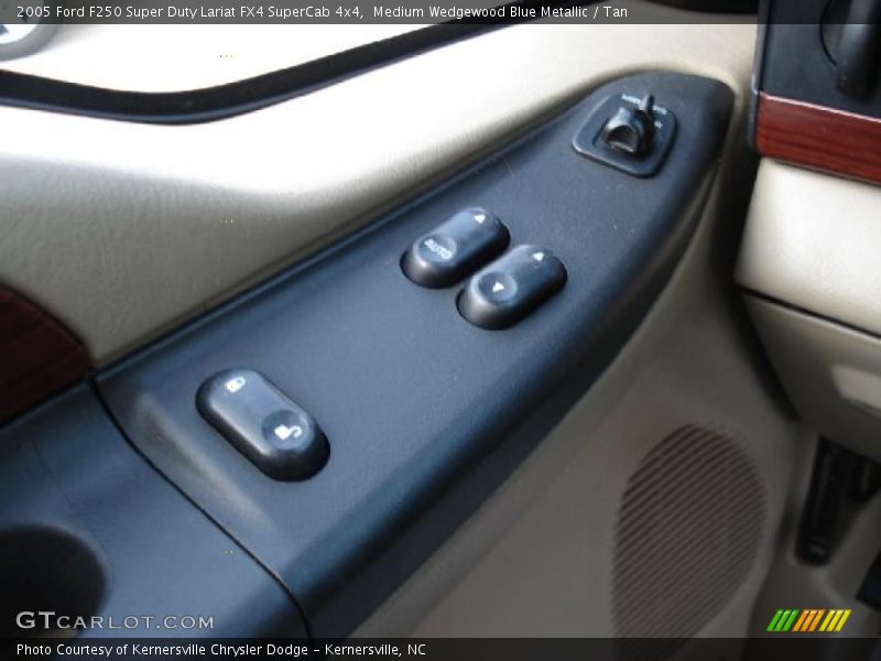 Medium Wedgewood Blue Metallic / Tan 2005 Ford F250 Super Duty Lariat FX4 SuperCab 4x4