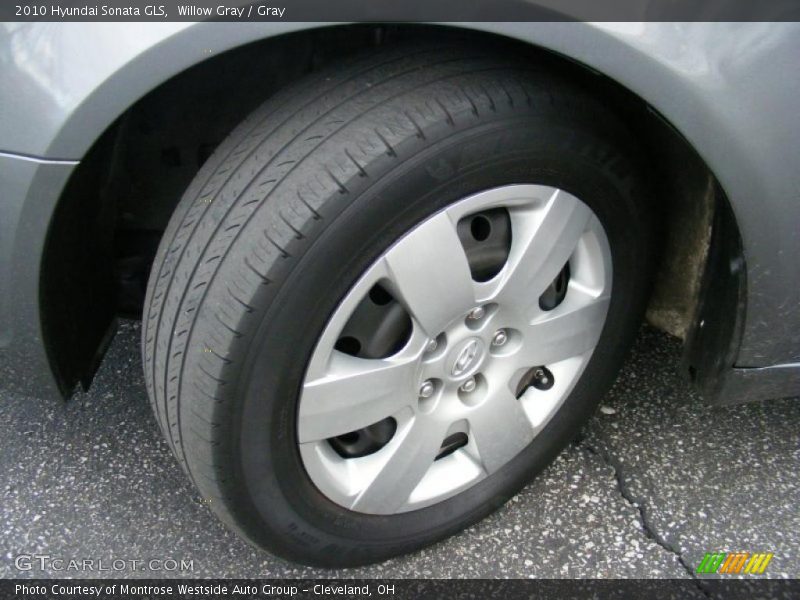 Willow Gray / Gray 2010 Hyundai Sonata GLS