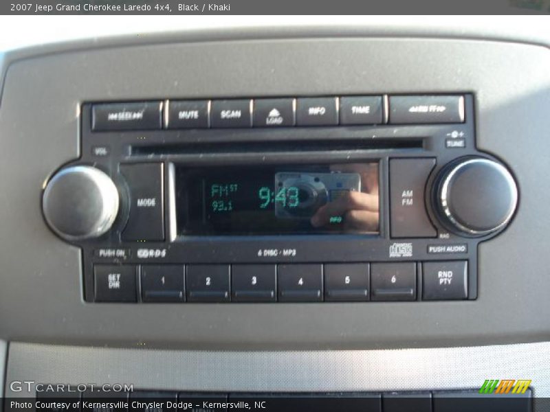 Black / Khaki 2007 Jeep Grand Cherokee Laredo 4x4