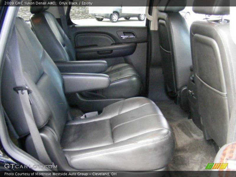 Onyx Black / Ebony 2009 GMC Yukon Denali AWD
