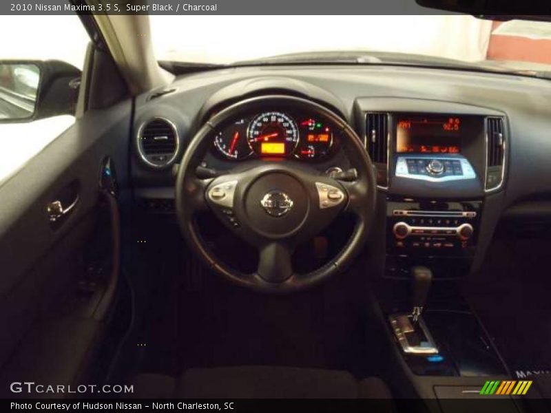 Dashboard of 2010 Maxima 3.5 S
