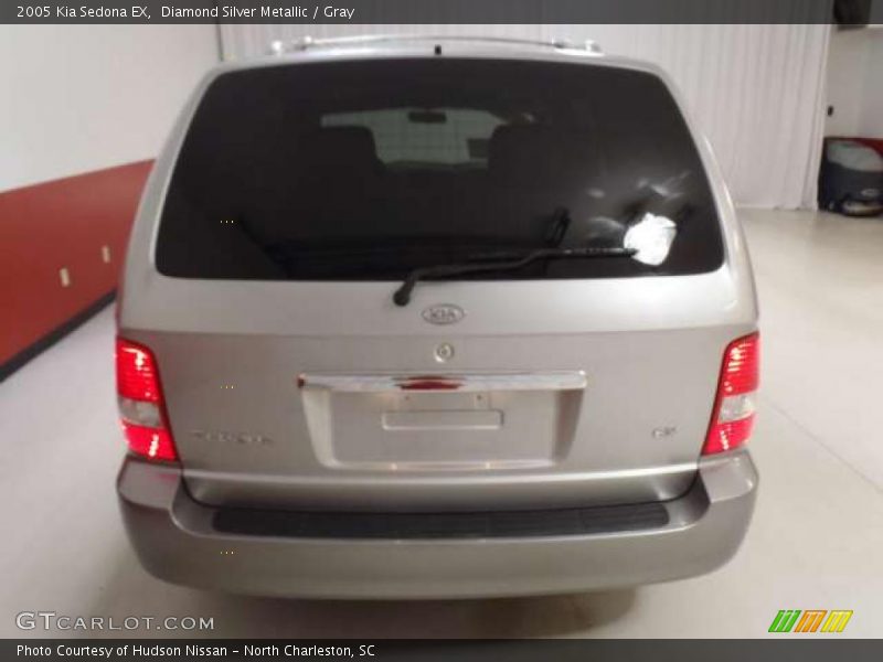 Diamond Silver Metallic / Gray 2005 Kia Sedona EX
