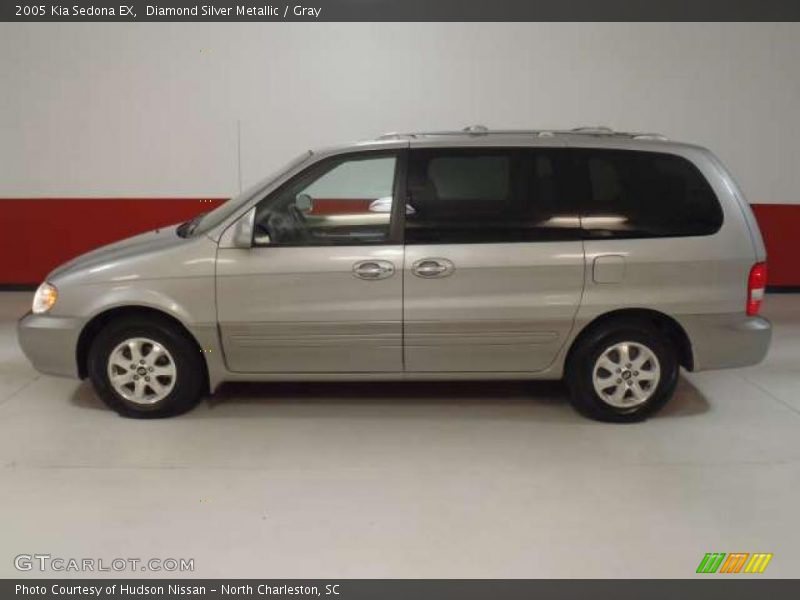 Diamond Silver Metallic / Gray 2005 Kia Sedona EX