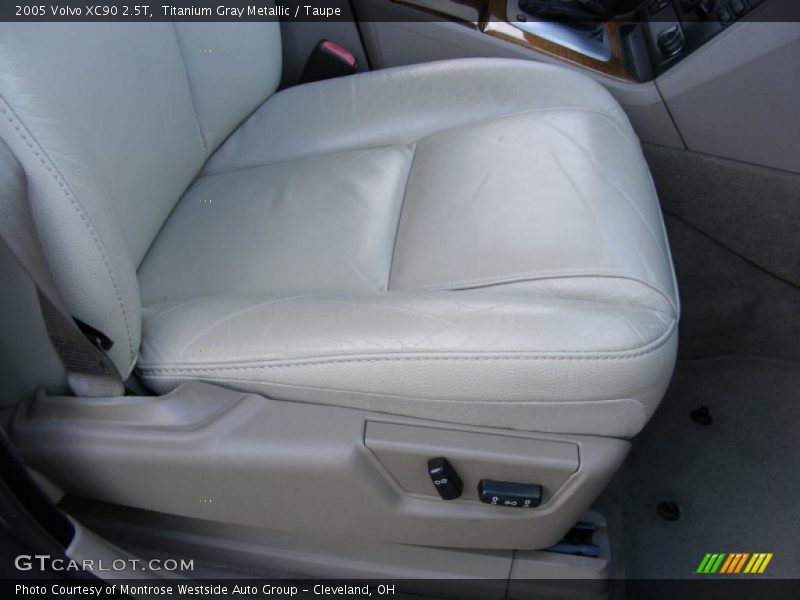 2005 XC90 2.5T Taupe Interior
