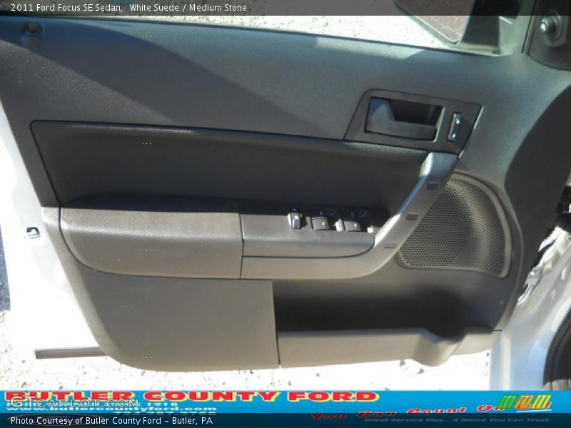 White Suede / Medium Stone 2011 Ford Focus SE Sedan