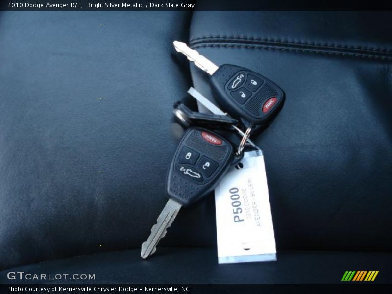 Bright Silver Metallic / Dark Slate Gray 2010 Dodge Avenger R/T
