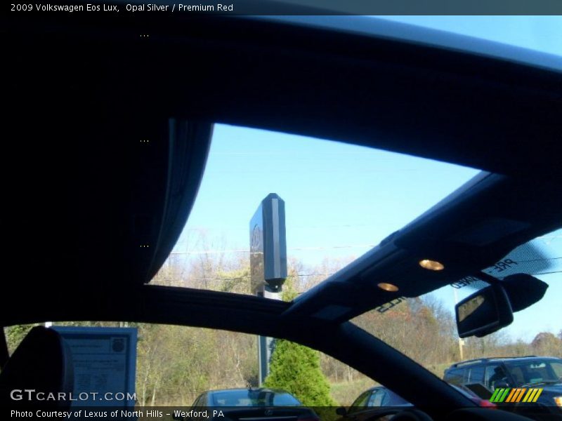 Sunroof of 2009 Eos Lux