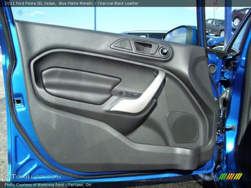 Door Panel of 2011 Fiesta SEL Sedan