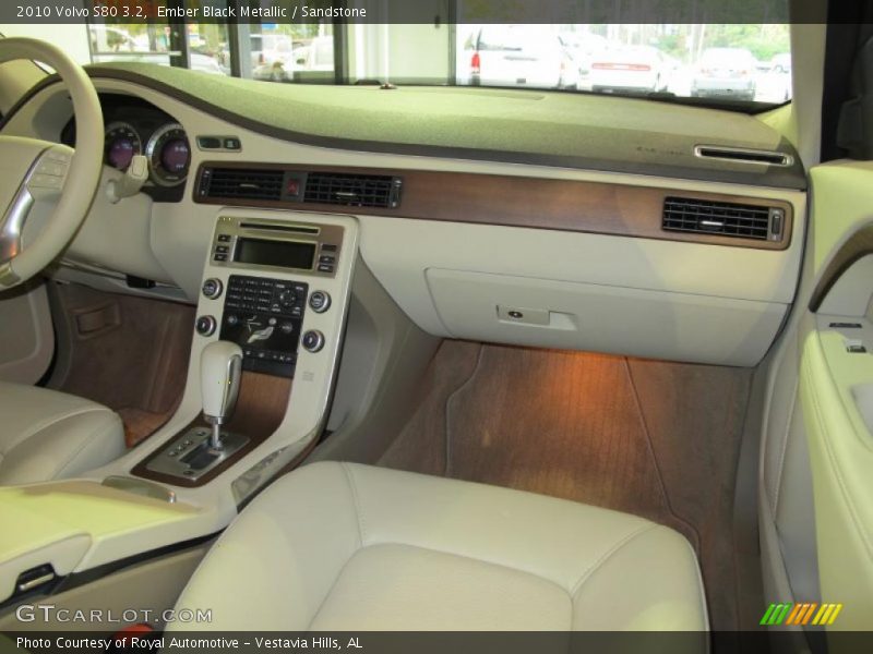  2010 S80 3.2 Sandstone Interior