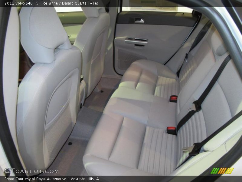  2011 S40 T5 Dalaro Quartz T-Tec Interior