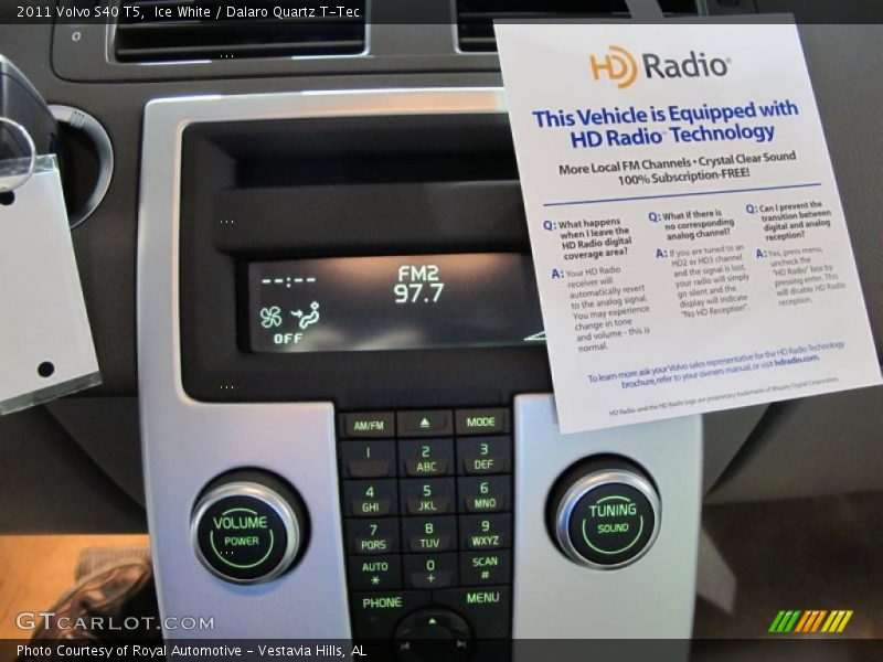 Ice White / Dalaro Quartz T-Tec 2011 Volvo S40 T5