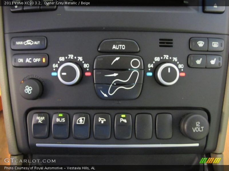 Controls of 2011 XC90 3.2