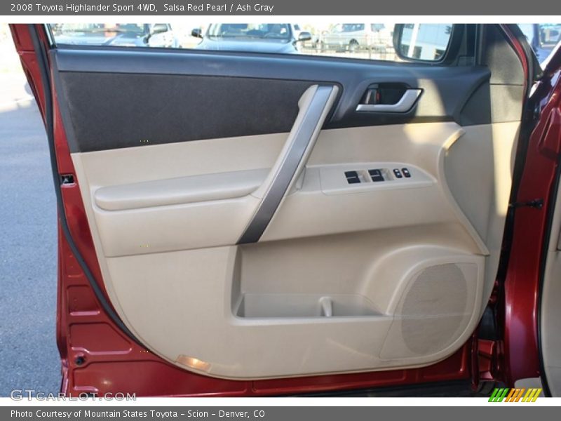 Door Panel of 2008 Highlander Sport 4WD