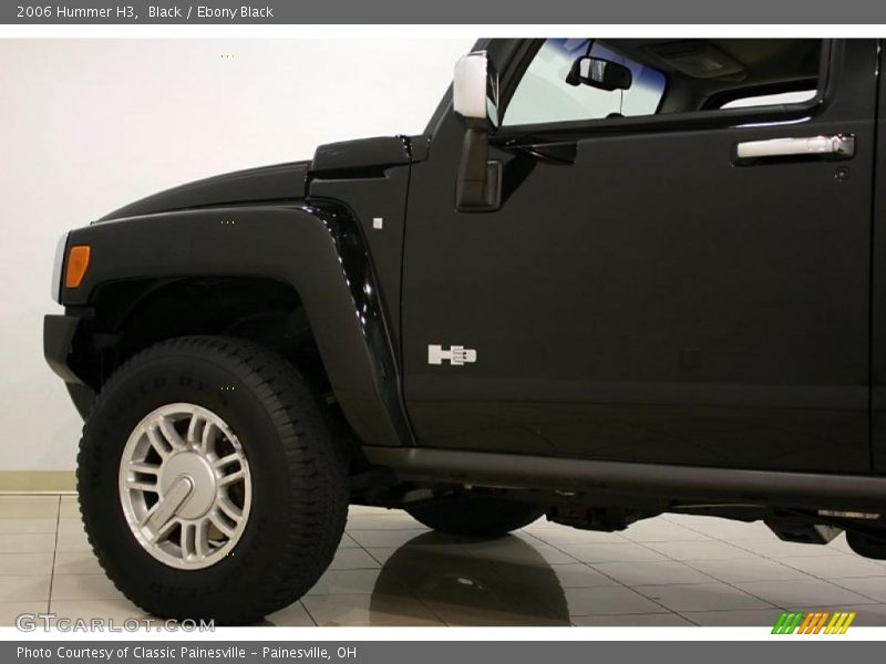 Black / Ebony Black 2006 Hummer H3