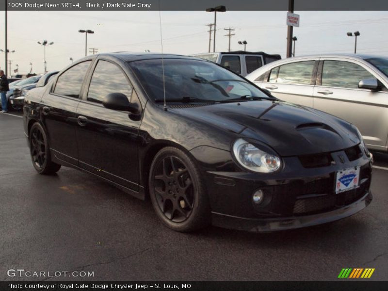 Front 3/4 View of 2005 Neon SRT-4