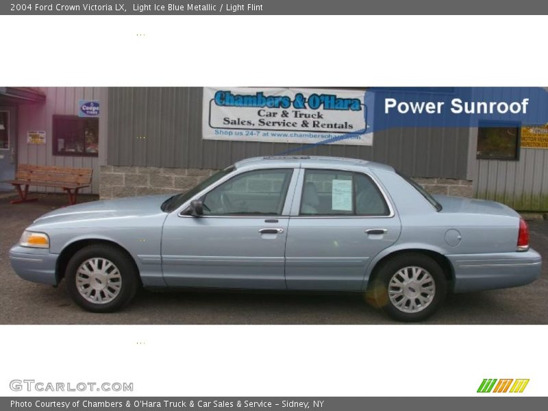 Light Ice Blue Metallic / Light Flint 2004 Ford Crown Victoria LX
