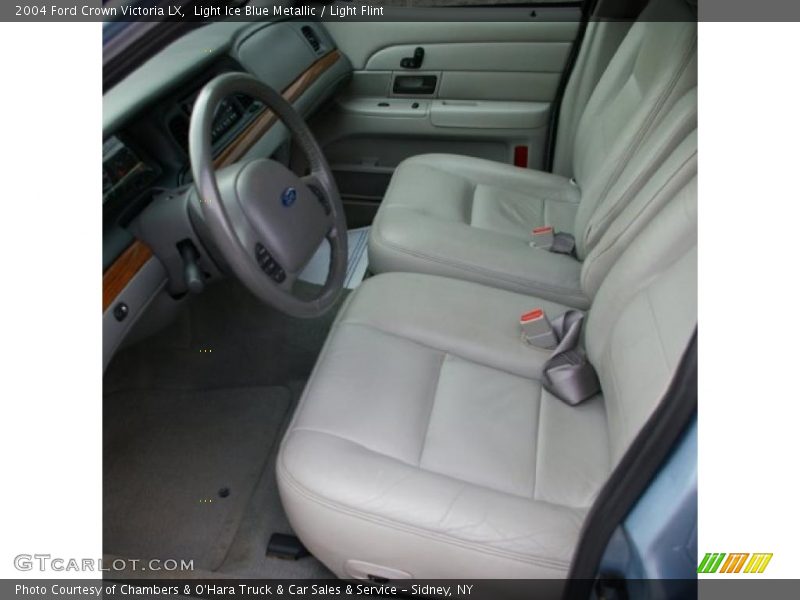  2004 Crown Victoria LX Light Flint Interior