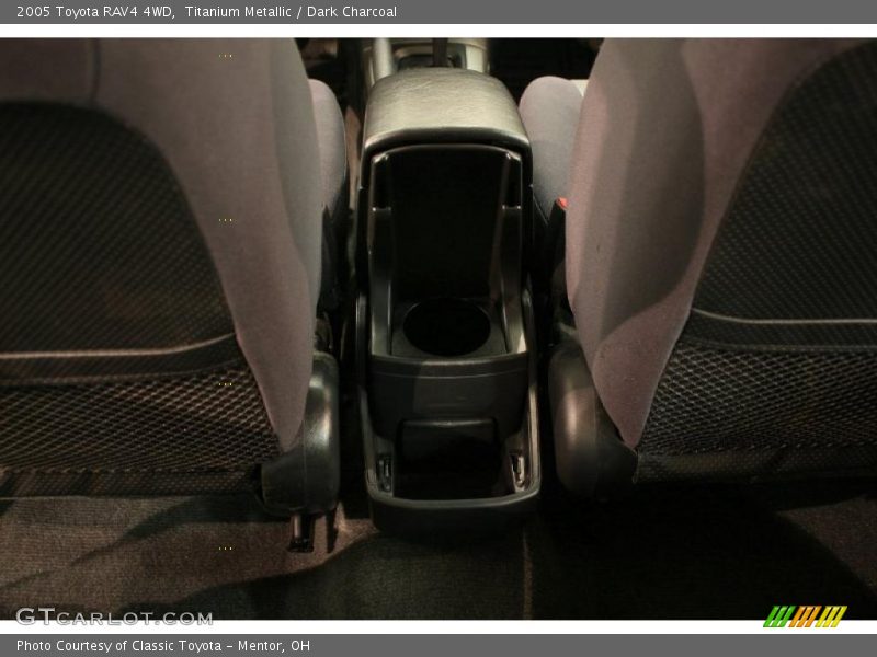 Titanium Metallic / Dark Charcoal 2005 Toyota RAV4 4WD